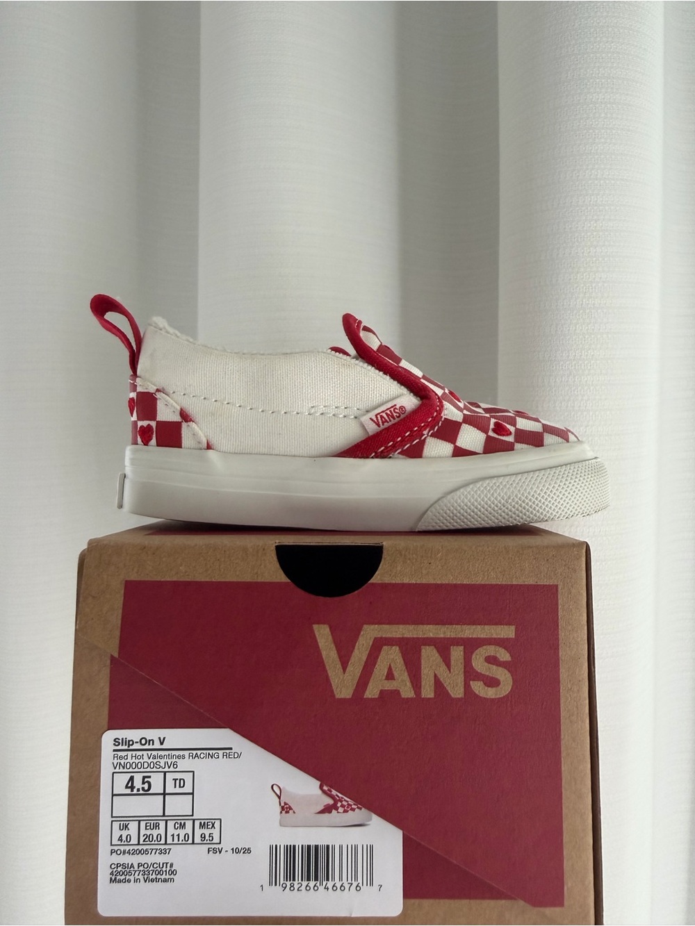 Vans Kids Slip-On Checkerboard with Heart Accents - Red & White